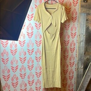 No tags anywhere but NEW. Size M.